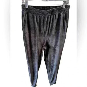 Hyfve large black ribbed velour joggers. Front slit pockets bands‎ at ankles.